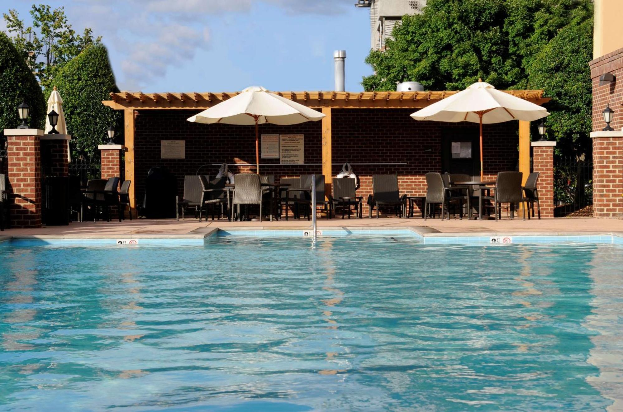 Hampton Inn & Suites Nashville-Vanderbilt-Elliston Place Exterior foto